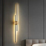 Minimalist Elles wall lamp